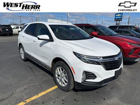 Used 2024 Chevrolet Equinox LT image 1