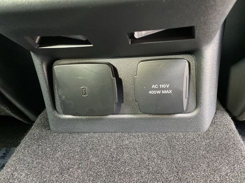 New 2025 Ford Bronco Outer Banks w/ Sasquatch Package AWD/4WD image 44