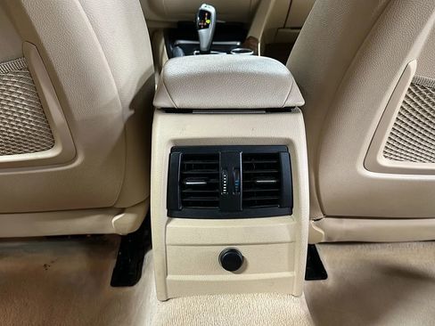Used 2015 BMW 320i xDrive Sedan image 19