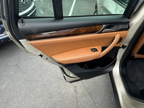 Used 2016 BMW X3 xDrive28i AWD/4WD image 19