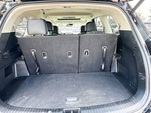Used 2025 Kia Telluride S image 28