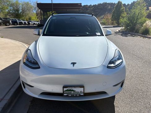 Used 2022 Tesla Model Y Long Range AWD/4WD image 11