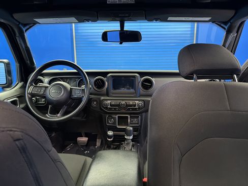 Used 2023 Jeep Wrangler Sport image 25