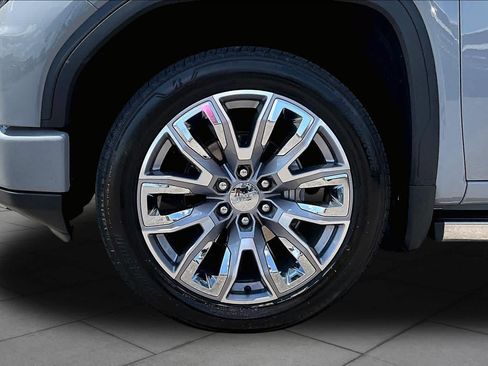Used 2025 GMC Sierra 1500 Denali AWD/4WD image 11