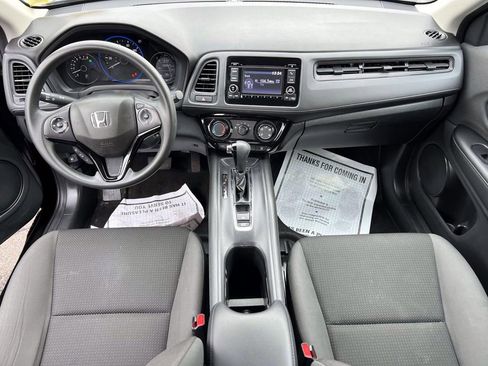 Used 2020 Honda HR-V LX image 13