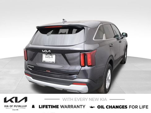 New 2026 Kia Sorento LX FWD image 5