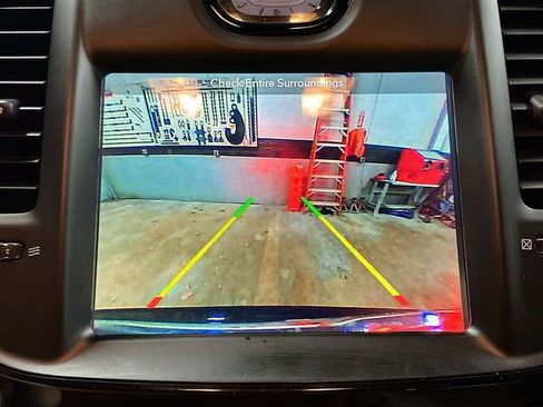 Used 2017 Chrysler 300 S image 15