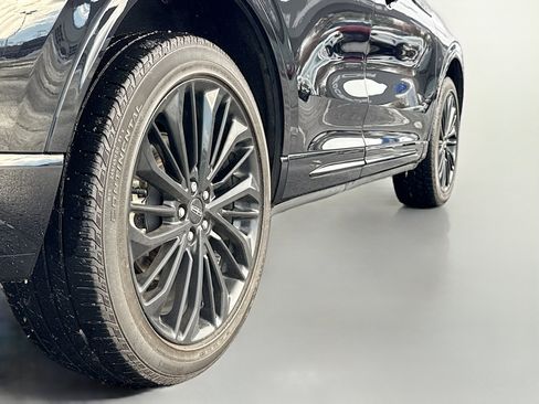 Used 2023 Lincoln Corsair AWD w/ Equipment Group 101A image 15