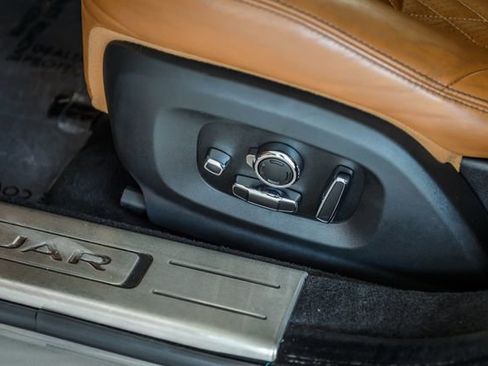 Used 2017 Jaguar XJ L Portfolio image 42