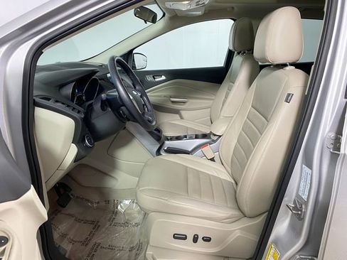 Used 2016 Ford Escape SE w/ SE Leather Comfort Package image 10