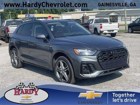 Used 2023 Audi Q5 e Premium Plus AWD/4WD image 1