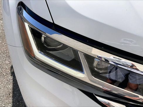 Certified 2023 Volkswagen Atlas SE image 27