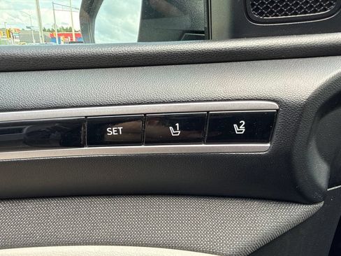 Used 2023 Hyundai Tucson Limited AWD/4WD image 25