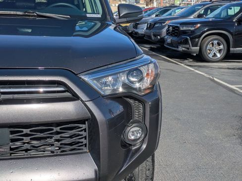 Used 2022 Toyota 4Runner SR5 Premium w/ Moonroof Package image 12