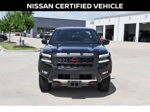 Certified 2025 Nissan Frontier PRO-4X AWD/4WD image 2