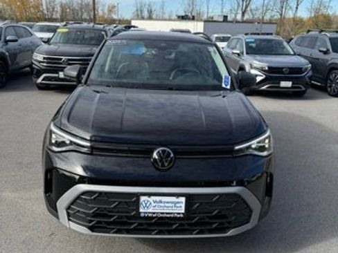 Certified 2025 Volkswagen Taos S image 2