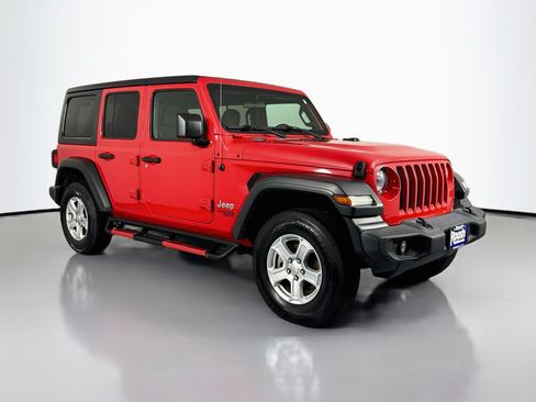 Used 2020 Jeep Wrangler Unlimited Sport S AWD/4WD image 3