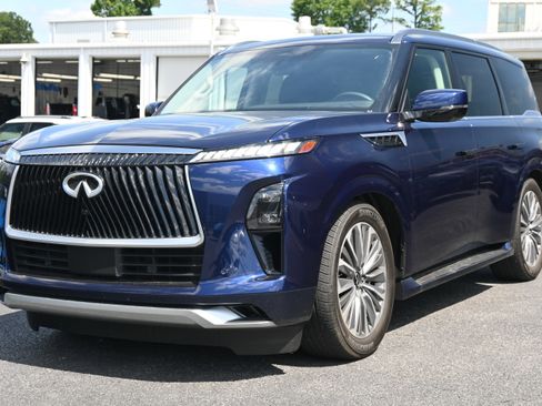 Used 2026 INFINITI QX80 Luxe RWD image 5