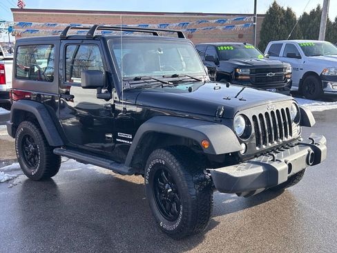 Used 2017 Jeep Wrangler Sport w/ Connectivity Group image 2