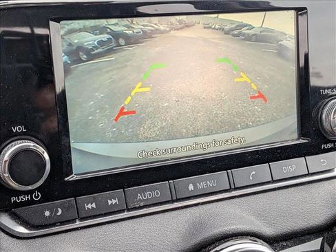 Used 2020 Nissan Sentra S image 10