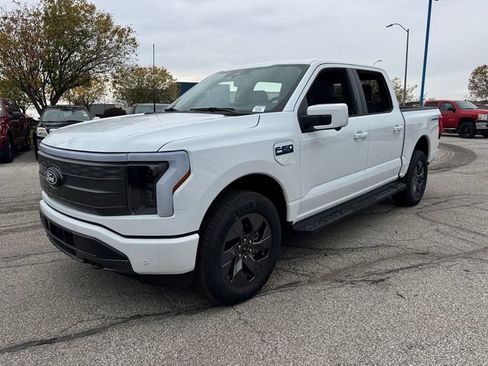 New 2025 Ford F150 Lightning Lariat image 3