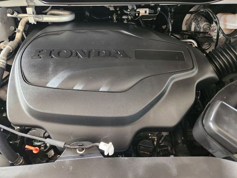 Used 2025 Honda Odyssey Sport-L image 31