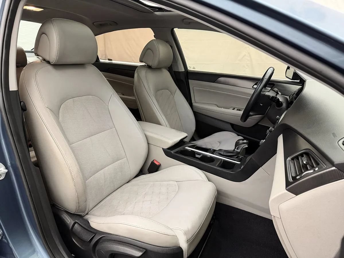 Used 2017 Hyundai Sonata Sport w/ Value Edition Package 02 FWD image 23