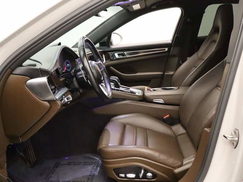 Used 2019 Porsche Panamera image 17
