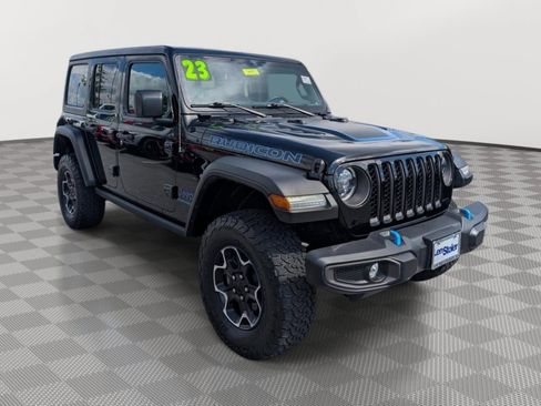 Used 2023 Jeep Wrangler Unlimited Rubicon 4xe w/ Cold Weather Group AWD/4WD image 7