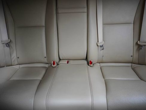 Used 2017 Lexus LS 460 w/ Comfort Package RWD image 19
