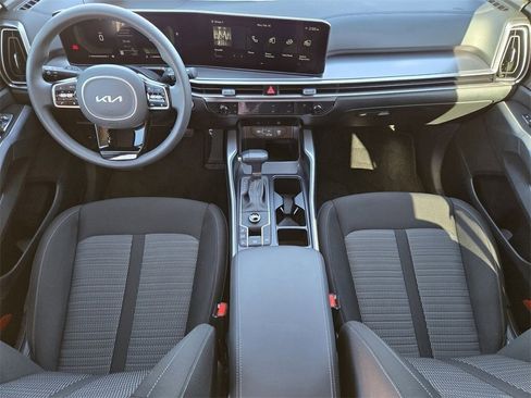 New 2025 Kia Sorento LX image 20