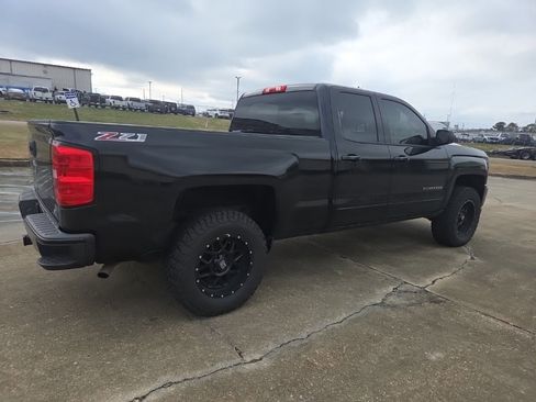Used 2017 Chevrolet Silverado 1500 LT w/ All Star Edition image 8