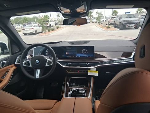 New 2026 BMW X5 sDrive40i w/ M Sport Package RWD image 11