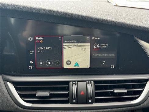 New 2025 Alfa Romeo Giulia AWD w/ Veloce Package AWD image 30