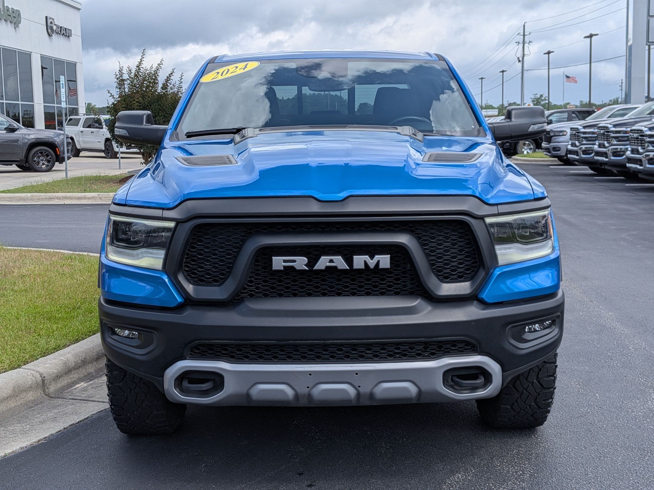Used 2024 RAM 1500 Rebel w/ Rebel Level 1 Equipment Group AWD/4WD image 2
