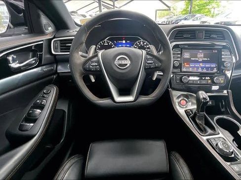 Certified 2023 Nissan Maxima SR w/ Sport Mat Group FWD image 6