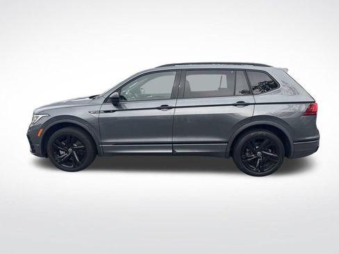 Used 2023 Volkswagen Tiguan SE R-Line FWD image 8