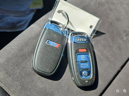 Used 2013 Audi RS 5 Coupe w/ Audi MMI Navigation Plus Pkg image 11