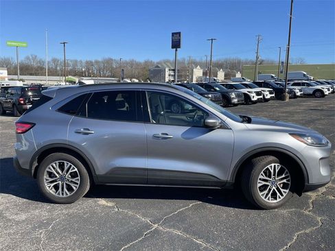 Certified 2022 Ford Escape SEL w/ Technology Package image 2