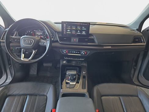 Used 2023 Audi Q5 2.0T Premium w/ Convenience Package AWD/4WD image 10
