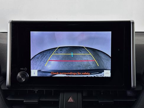 Certified 2023 Toyota RAV4 LE AWD/4WD image 13
