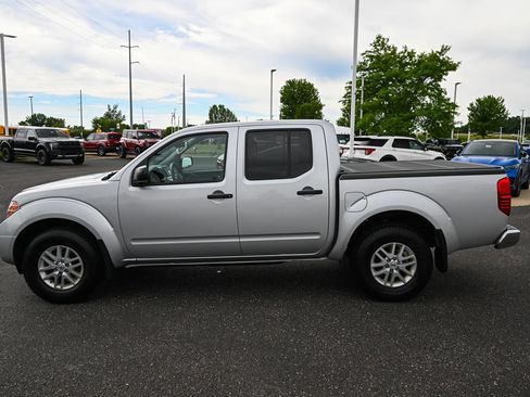 Used 2018 Nissan Frontier SV AWD/4WD image 8
