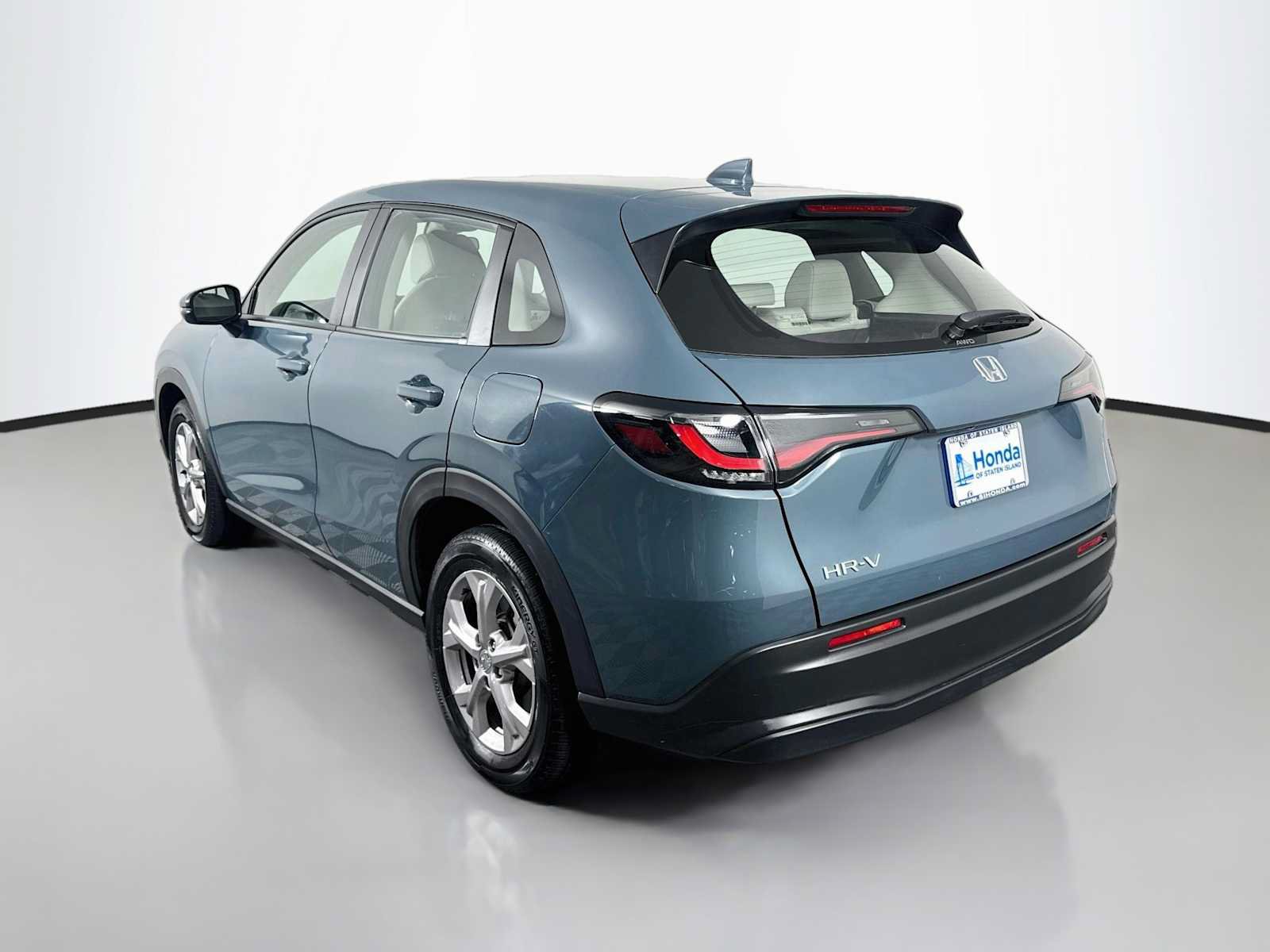 Used 2025 Honda HR-V LX image 5