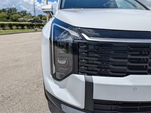 Certified 2026 Kia Sportage EX image 12