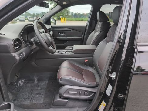 New 2026 Honda Pilot Black Edition image 15