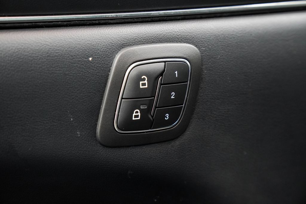 Used 2022 Ford Mustang Mach-E Premium AWD/4WD image 44