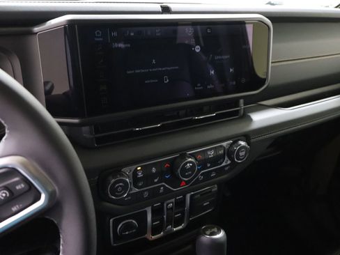 New 2026 Jeep Wrangler Sahara image 21