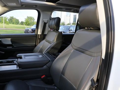 Used 2025 Ford Expedition Active AWD/4WD image 21