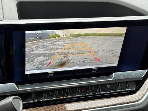 Used 2025 Chevrolet Silverado 1500 LT image 27