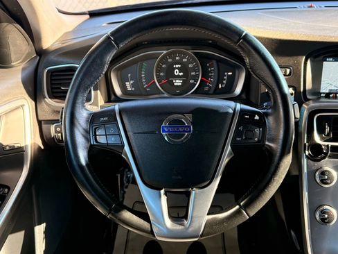 Used 2017 Volvo S60 T5 Dynamic w/ Protection Package image 32